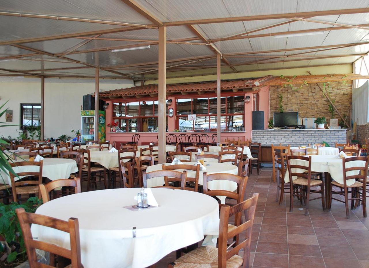 Blue Bay Hotel Charamida 外观 照片