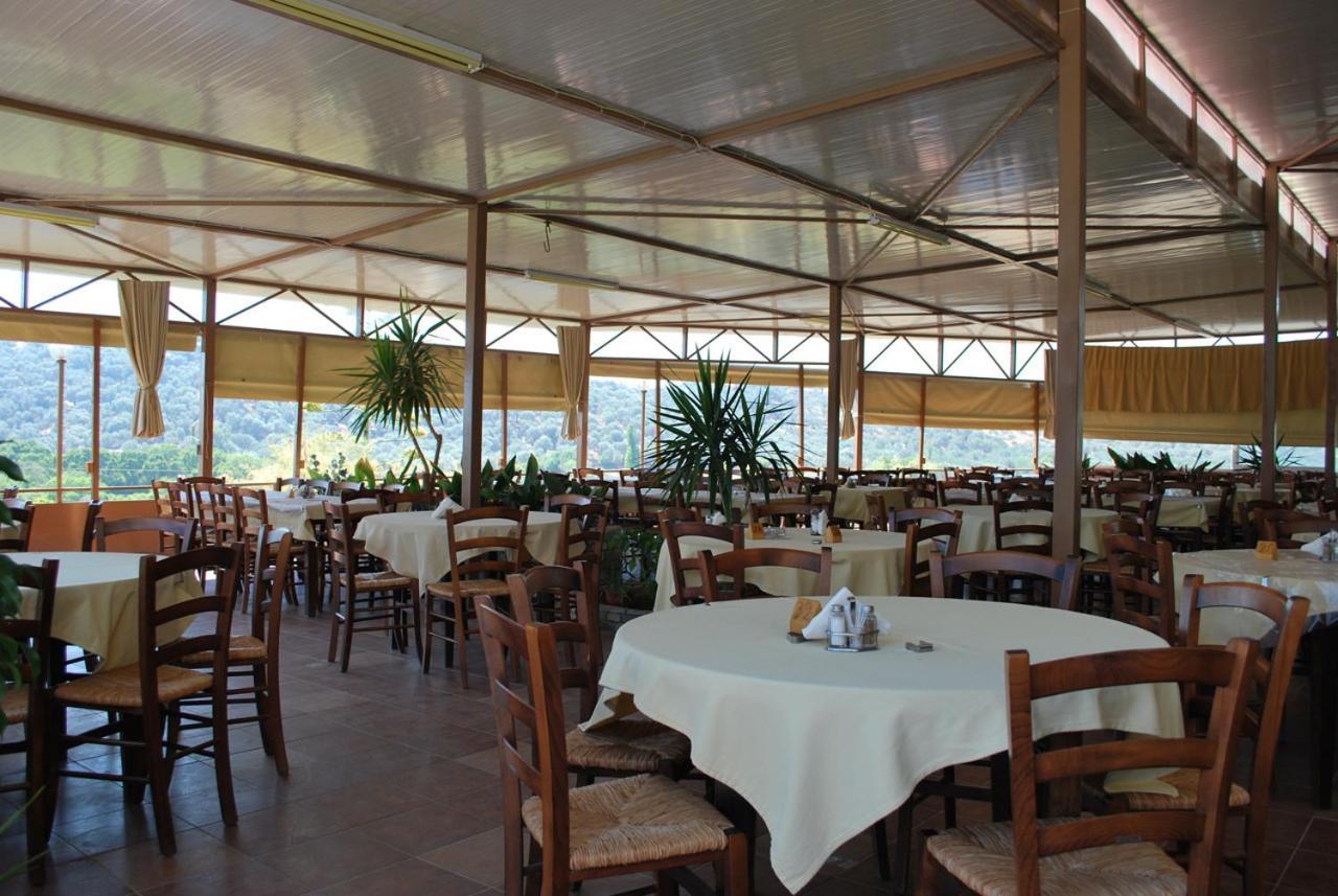 Blue Bay Hotel Charamida 外观 照片
